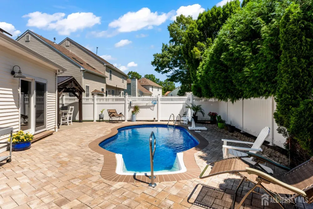 27 Pacific Avenue Bayville, NJ 08721