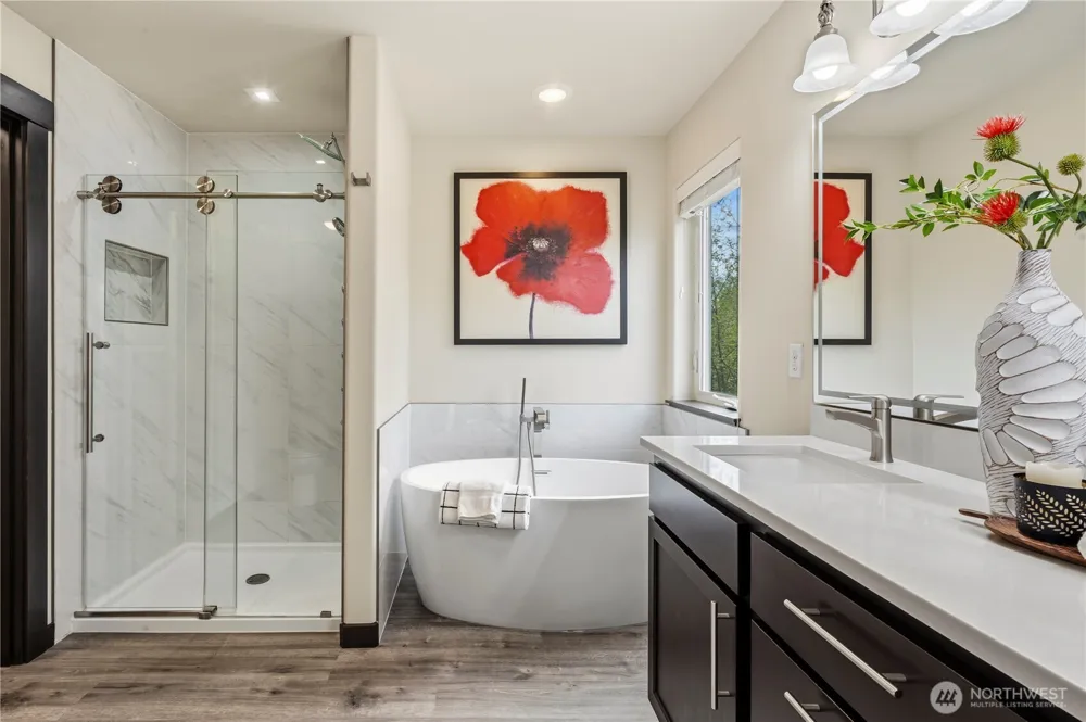 14504 17th Avenue W Lynnwood, WA 98087