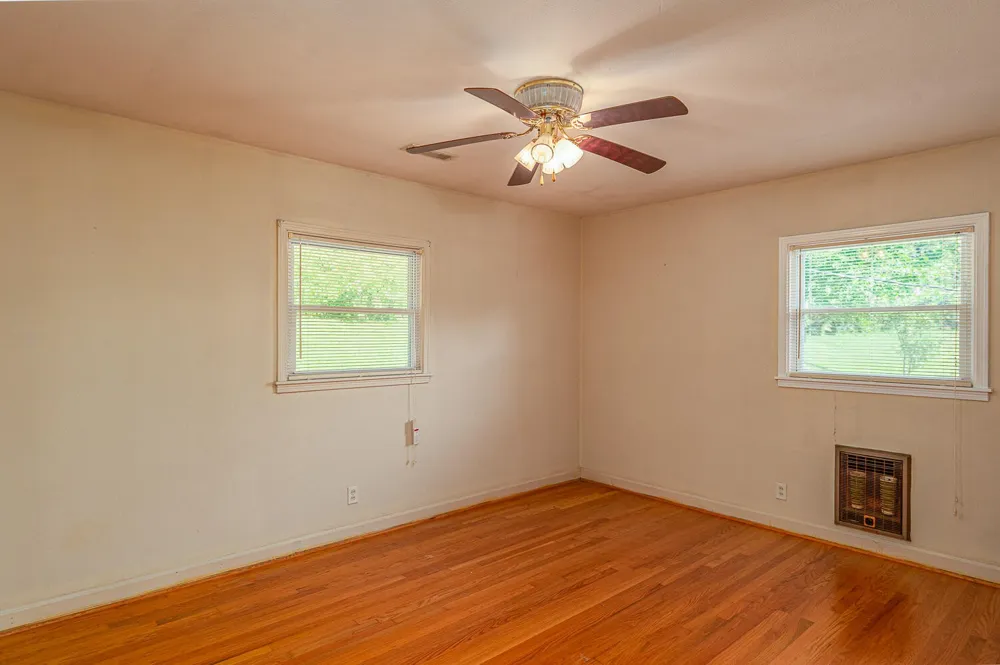 1619 S Seminole Drive Chattanooga, TN 37412