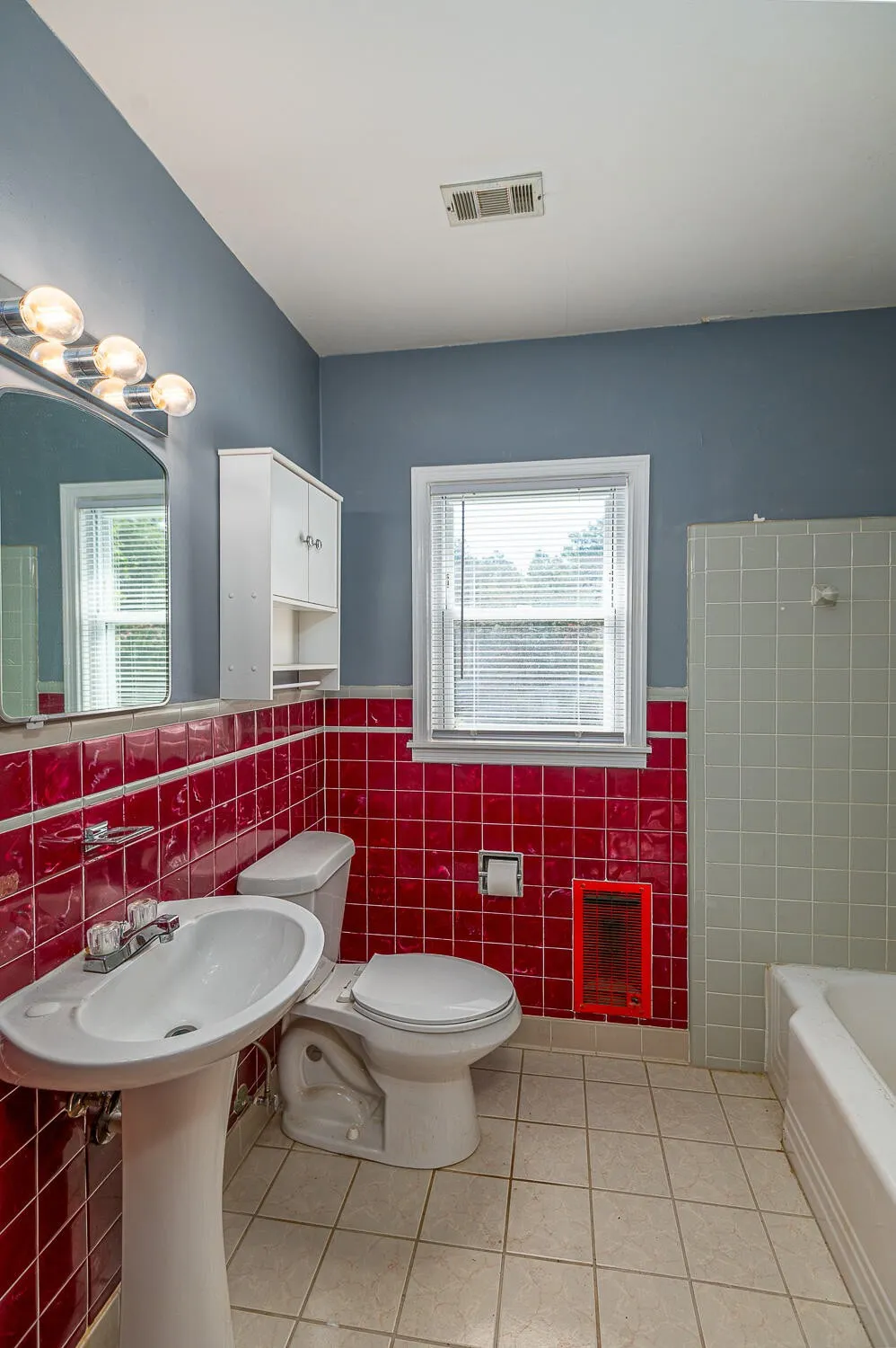1619 S Seminole Drive Chattanooga, TN 37412