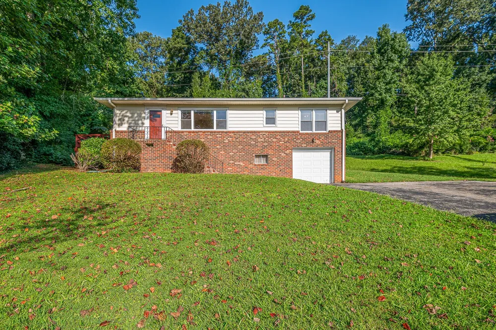 1619 S Seminole Drive Chattanooga, TN 37412