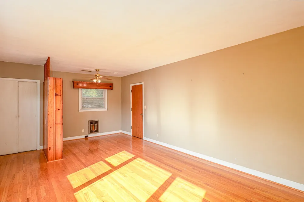 1619 S Seminole Drive Chattanooga, TN 37412