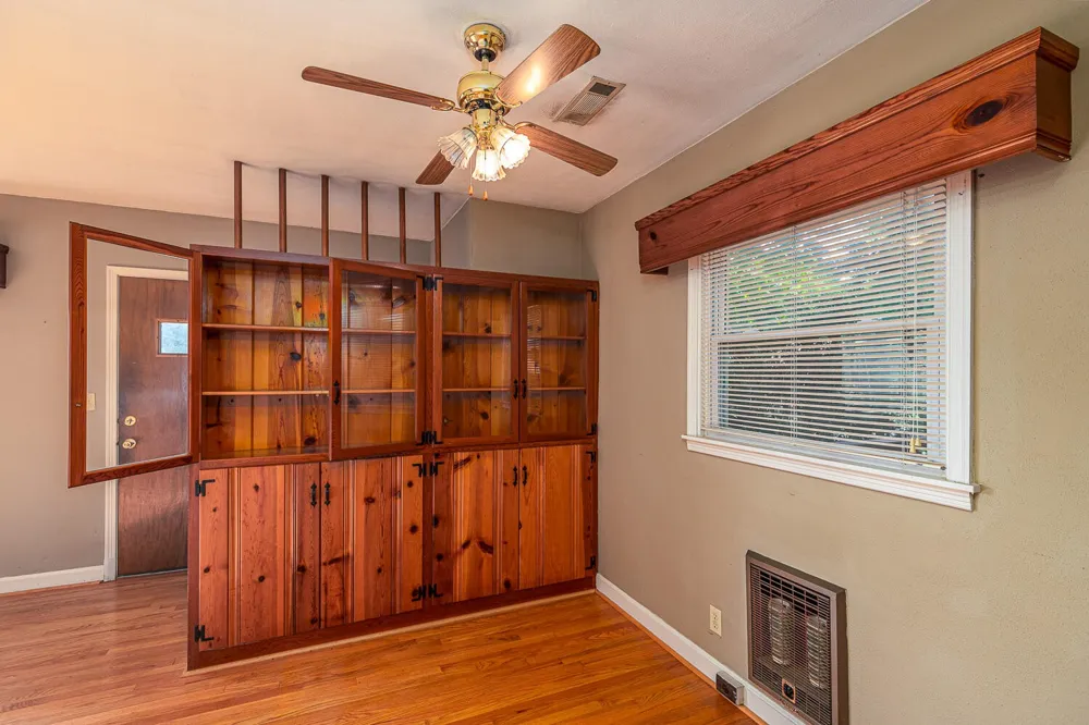 1619 S Seminole Drive Chattanooga, TN 37412