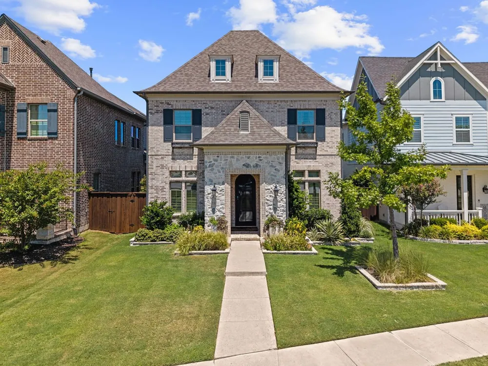 2821 Waverly The Colony, TX 75056