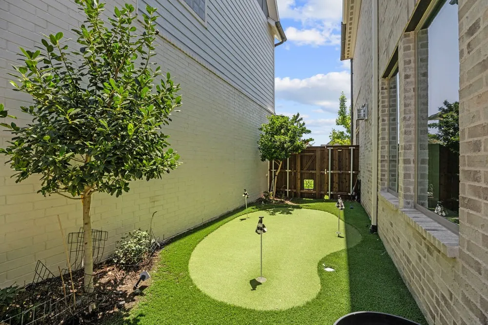 2821 Waverly The Colony, TX 75056