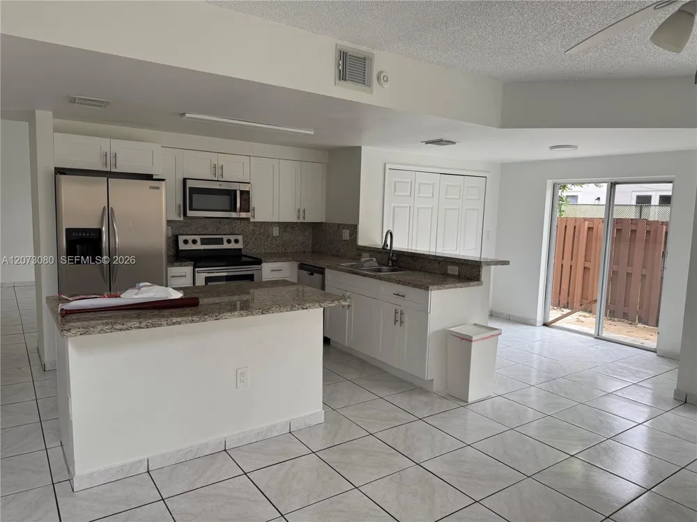 15870 SW 85th Ln #0 Miami, FL 33193