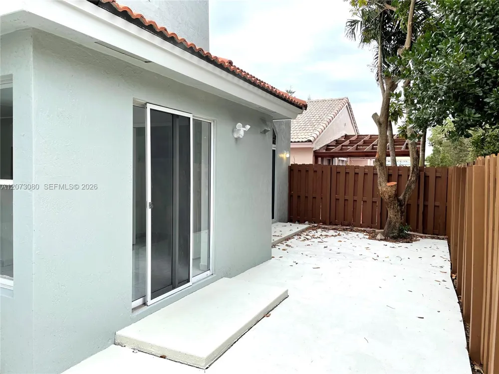 15870 SW 85th Ln #0 Miami, FL 33193