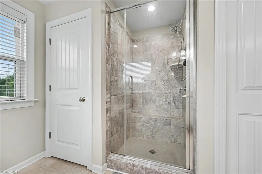 6017 Stone Valley Way Greensboro, NC 27455