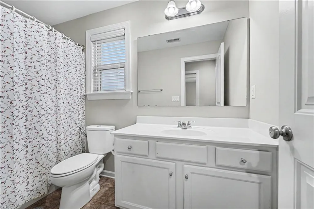 6017 Stone Valley Way Greensboro, NC 27455