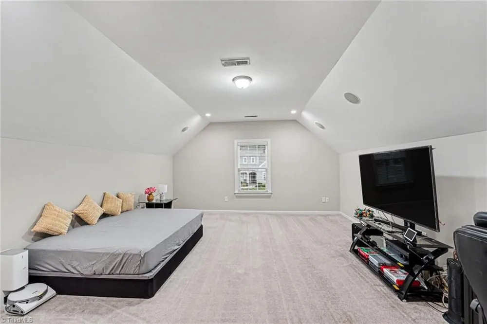 6017 Stone Valley Way Greensboro, NC 27455