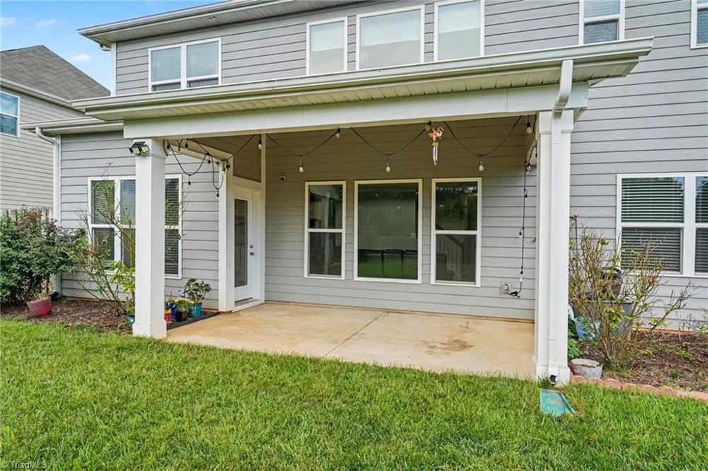 6017 Stone Valley Way Greensboro, NC 27455