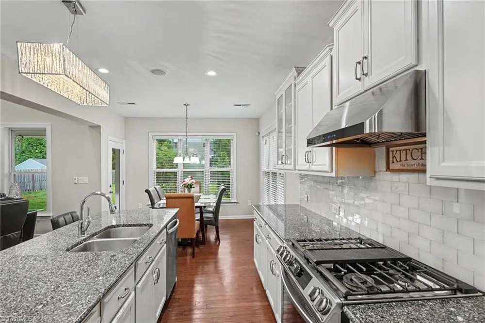 6017 Stone Valley Way Greensboro, NC 27455