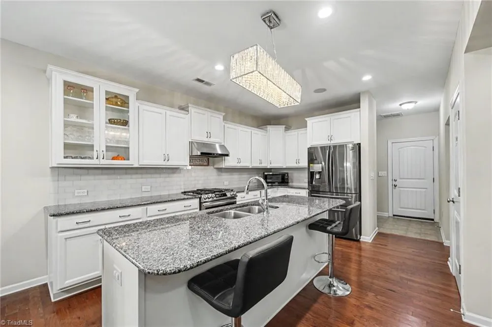 6017 Stone Valley Way Greensboro, NC 27455