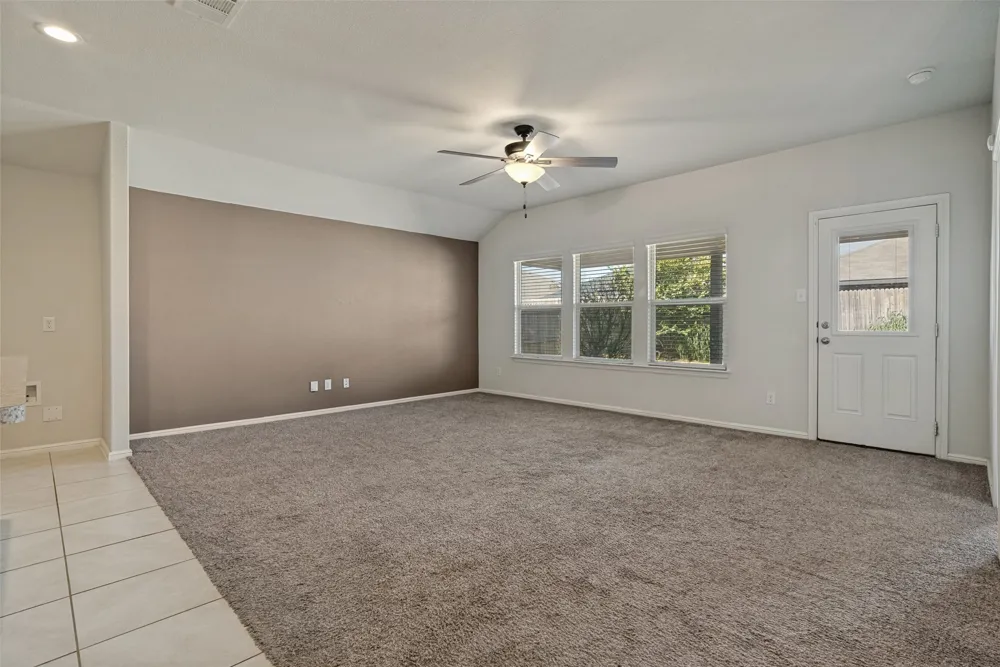 10368 Fort Teran Trail Crowley, TX 76036