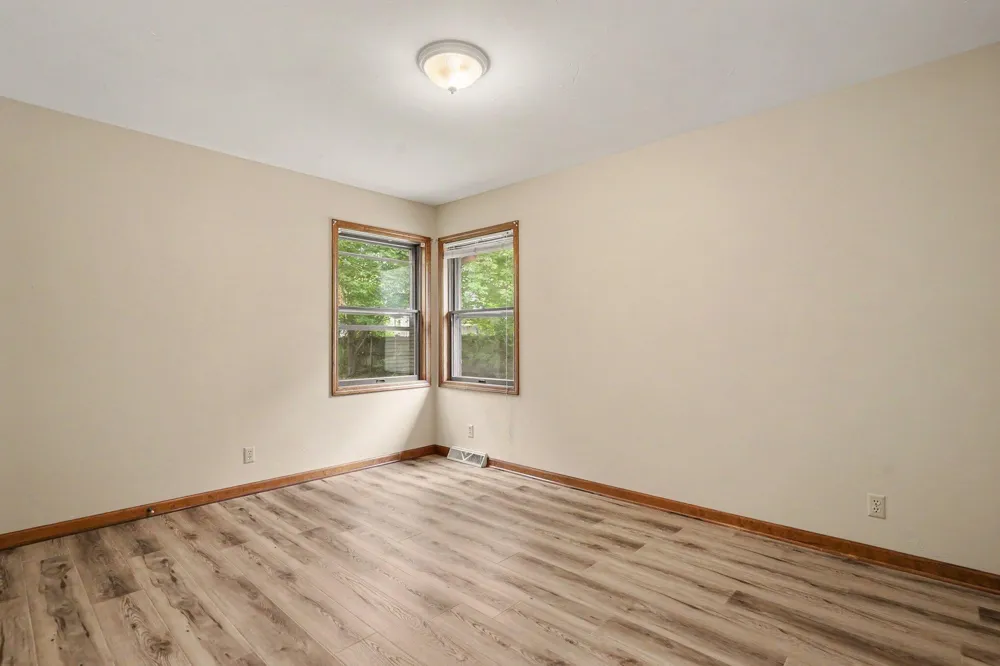 917 Ottawa Avenue Holland, MI 49423