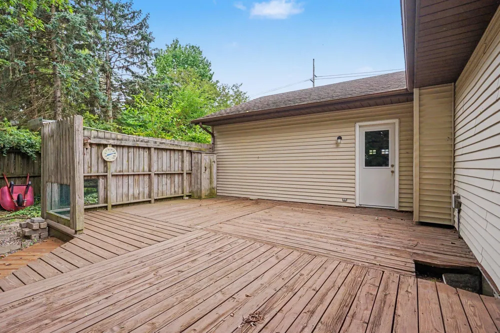 917 Ottawa Avenue Holland, MI 49423