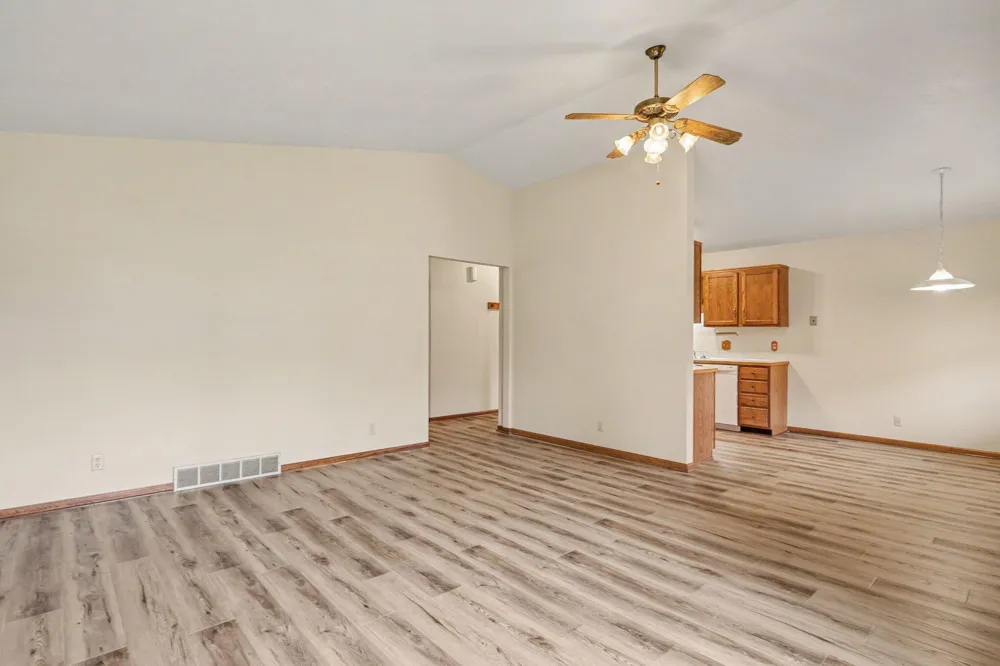 917 Ottawa Avenue Holland, MI 49423