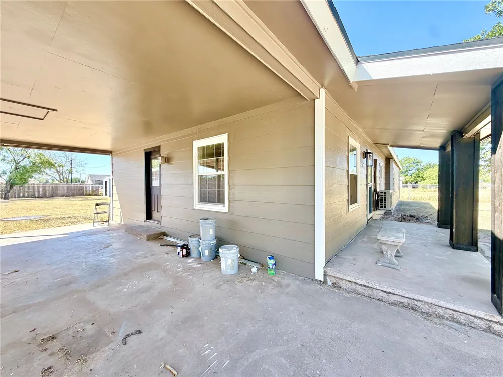 1220 Avenue G Hawley, TX 79525