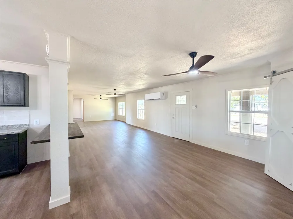 1220 Avenue G Hawley, TX 79525