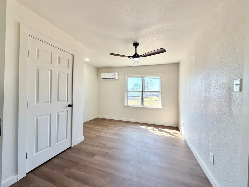 1220 Avenue G Hawley, TX 79525