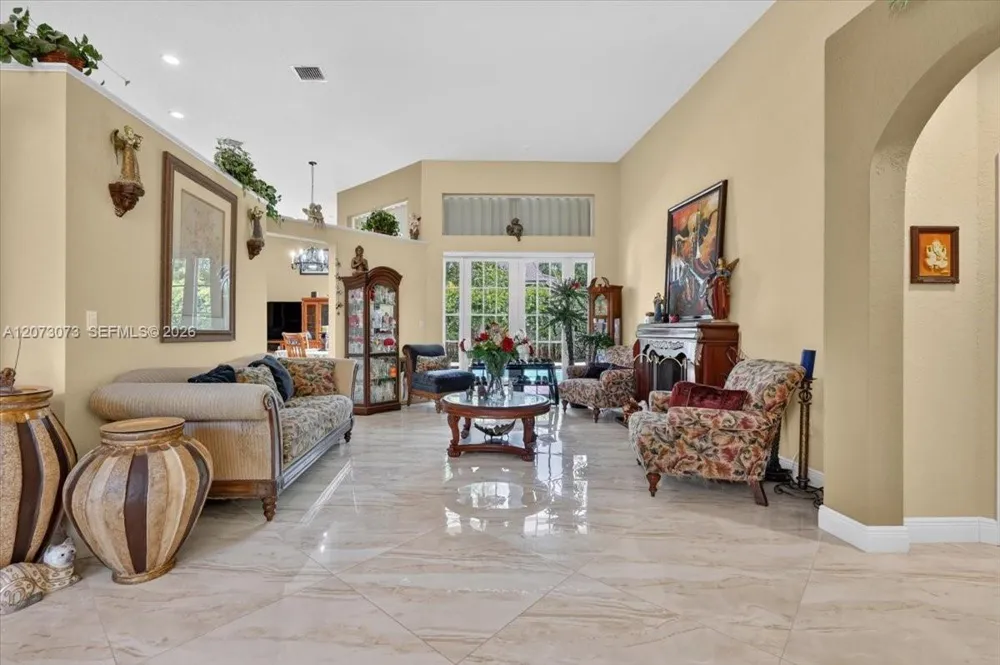 13845 NW 20th St Pembroke Pines, FL 33028