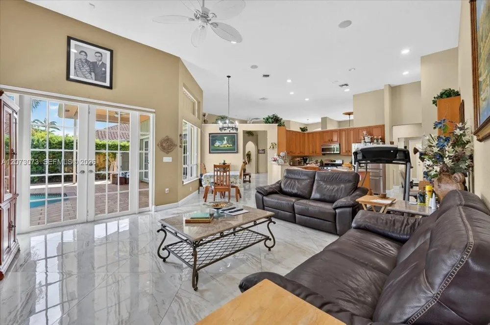 13845 NW 20th St Pembroke Pines, FL 33028