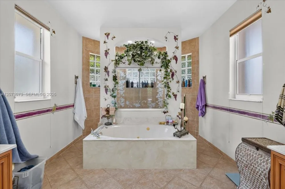 13845 NW 20th St Pembroke Pines, FL 33028