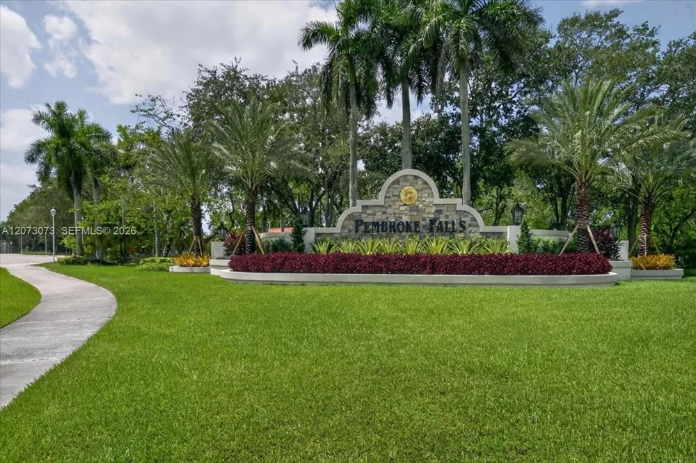 13845 NW 20th St Pembroke Pines, FL 33028
