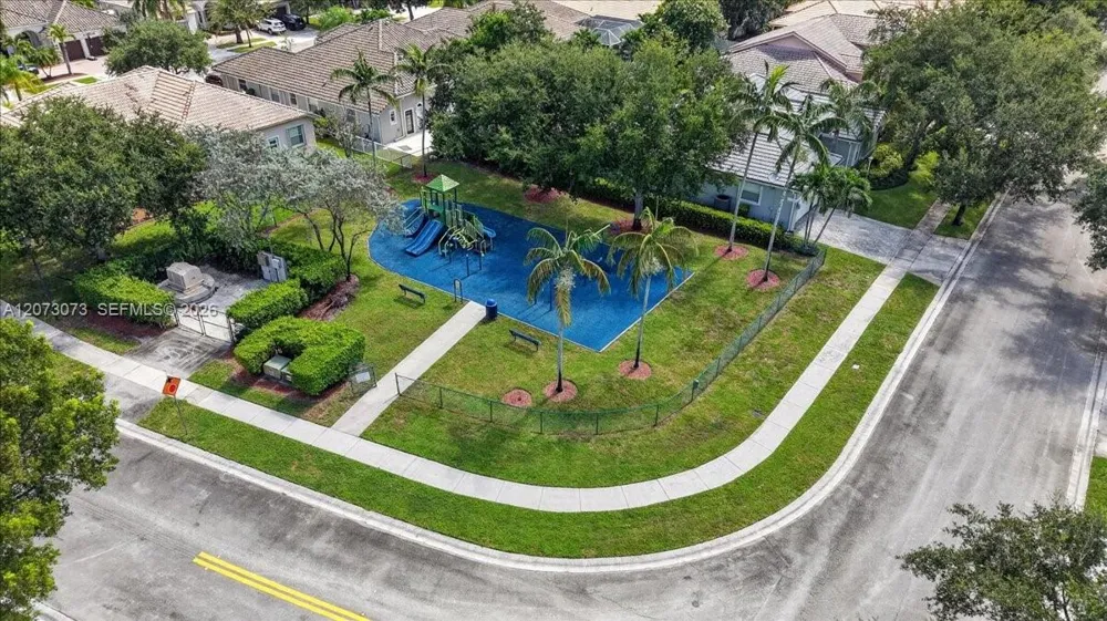 13845 NW 20th St Pembroke Pines, FL 33028