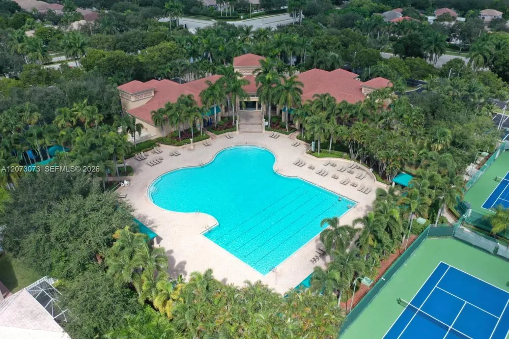 13845 NW 20th St Pembroke Pines, FL 33028