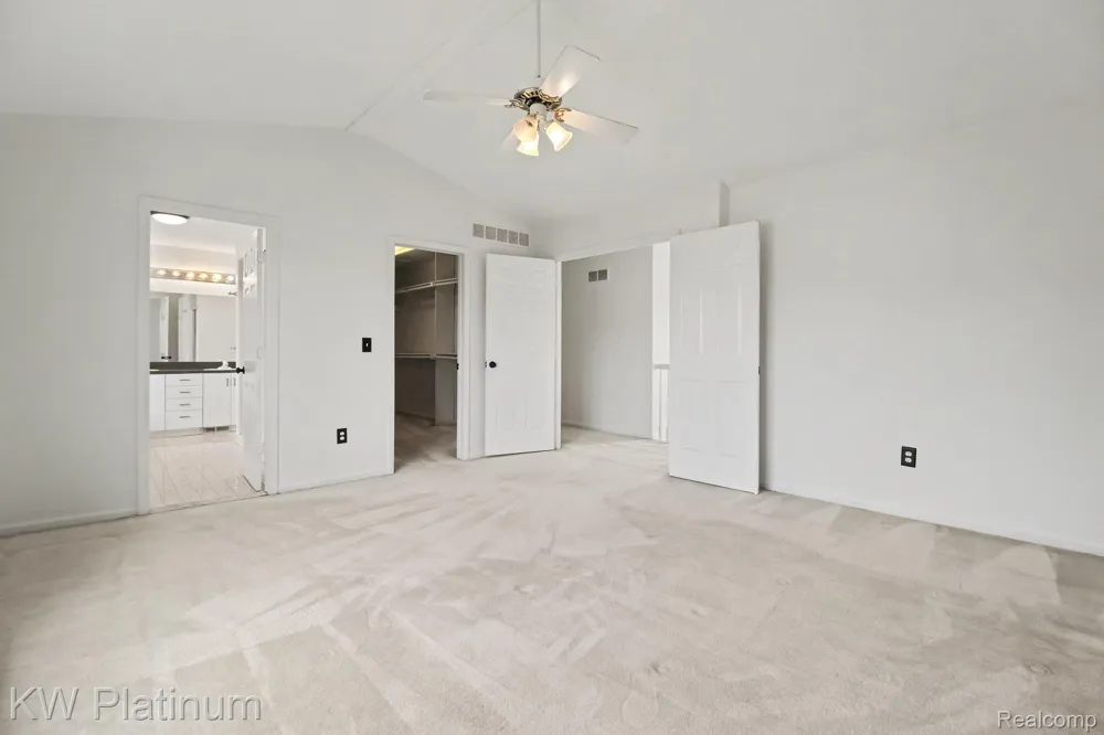 2613 Marcus Drive Troy City, MI 48083