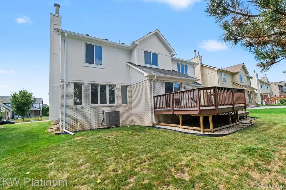 2613 Marcus Drive Troy City, MI 48083