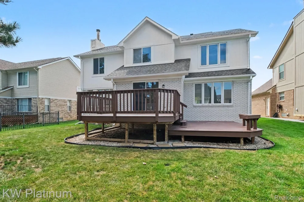 2613 Marcus Drive Troy City, MI 48083