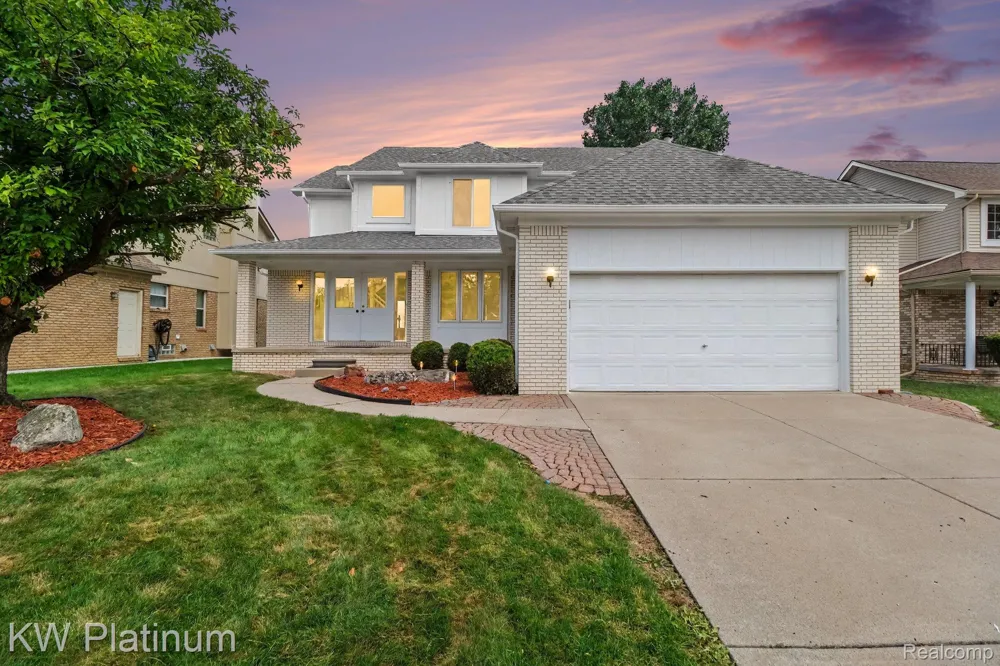 2613 Marcus Drive Troy City, MI 48083