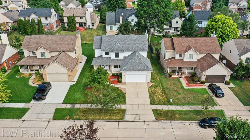 2613 Marcus Drive Troy City, MI 48083