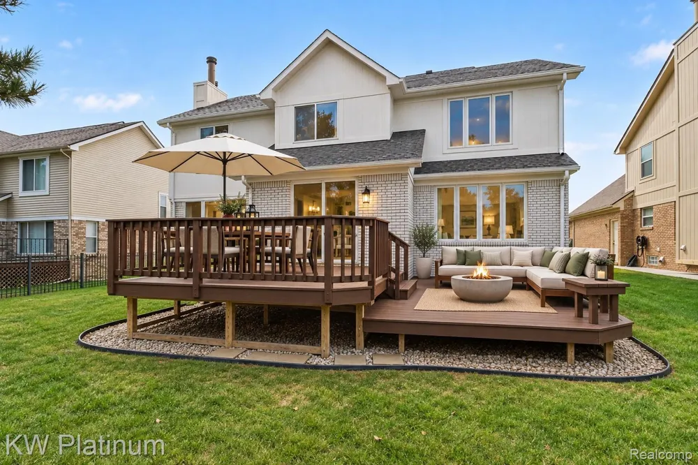 2613 Marcus Drive Troy City, MI 48083
