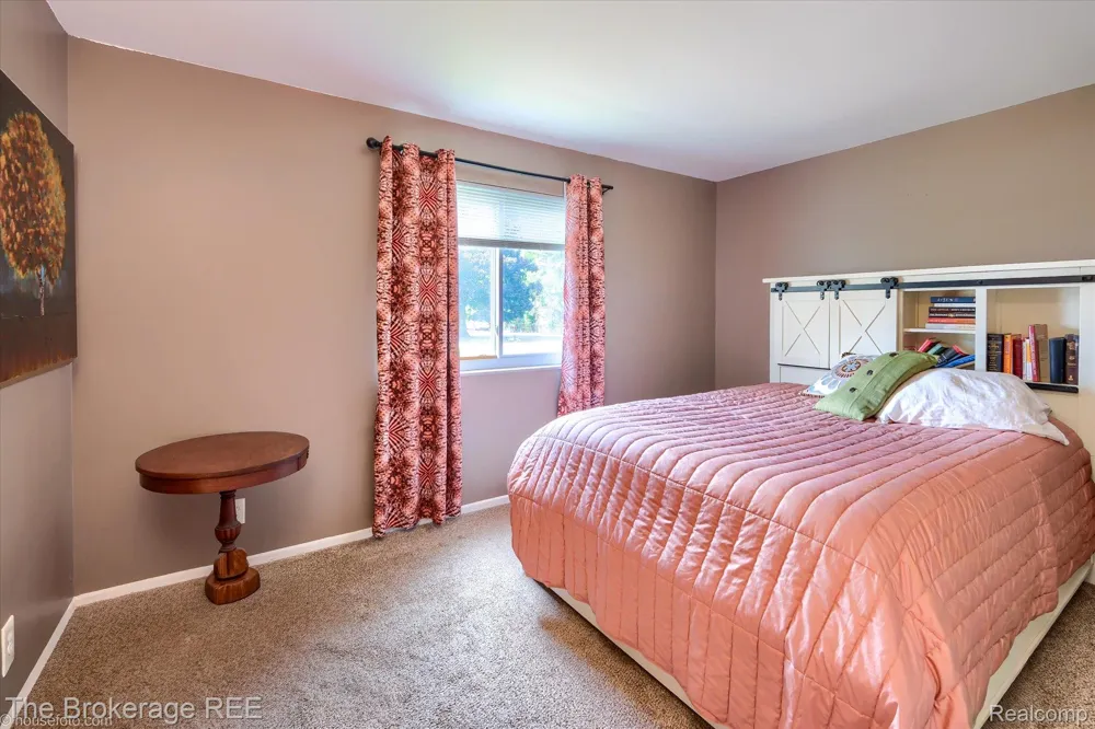 6117 Westdale Drive Grand Blanc Charter Township, MI 48439