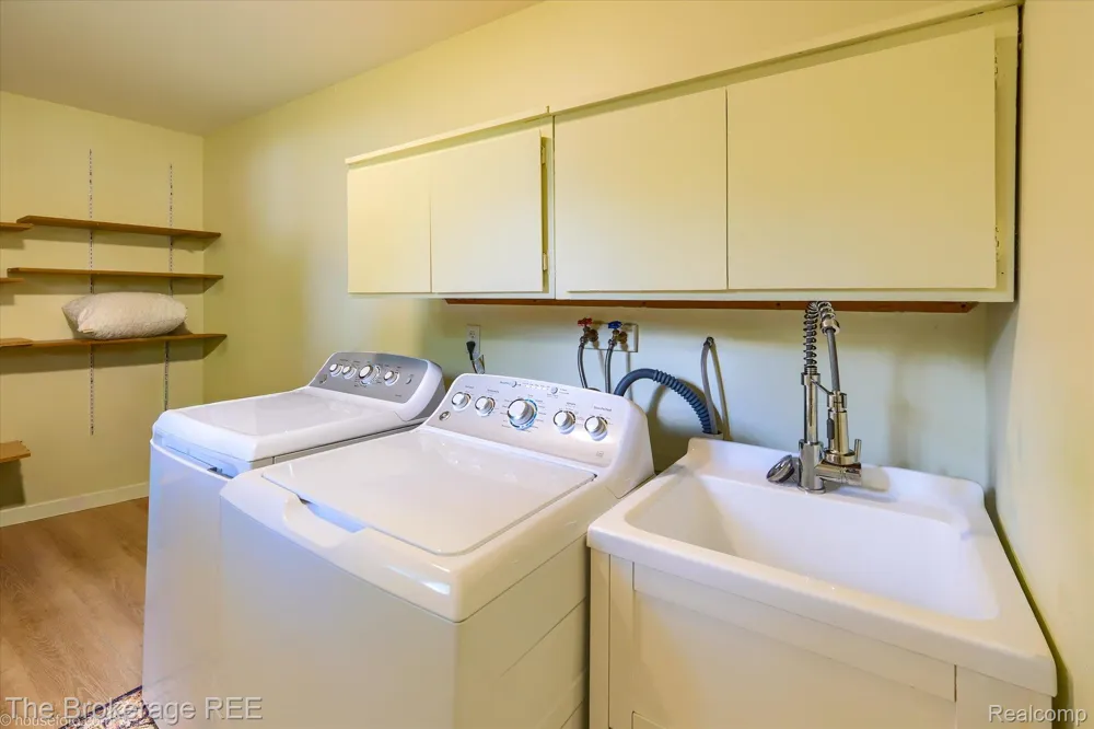 6117 Westdale Drive Grand Blanc Charter Township, MI 48439