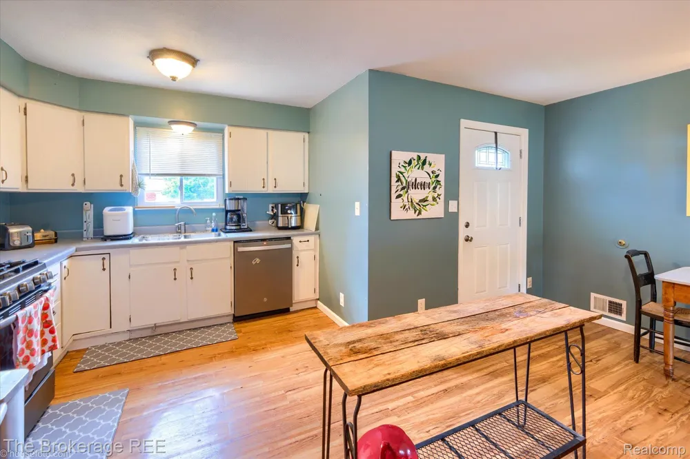 6117 Westdale Drive Grand Blanc Charter Township, MI 48439