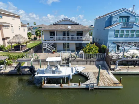 213 Port St. Claire