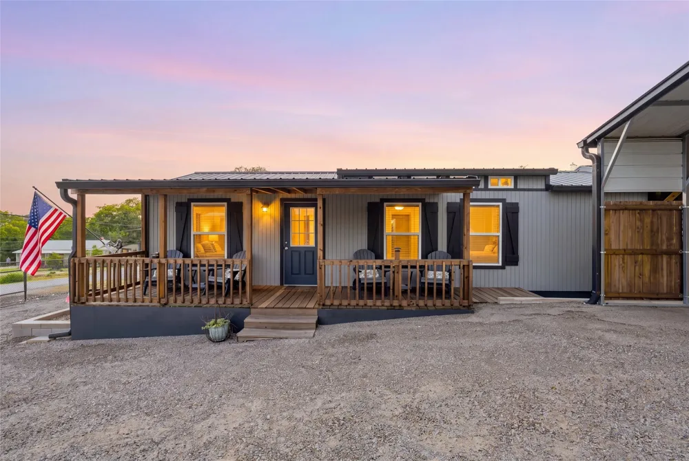 427 County Road 1743 Clifton, TX 76634