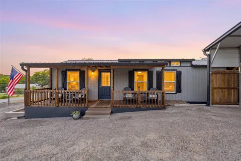 427 County Road 1743