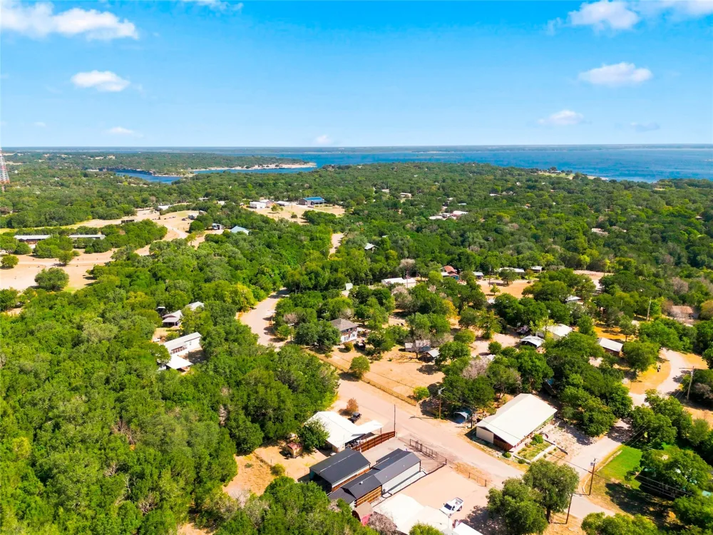 427 County Road 1743 Clifton, TX 76634