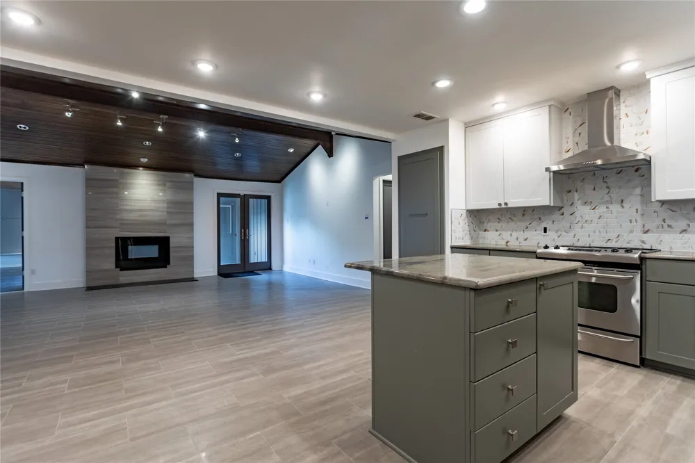 712 Squaw Creek Road Willow Park, TX 76087