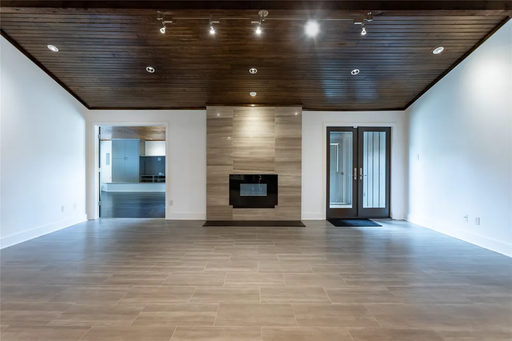 712 Squaw Creek Road Willow Park, TX 76087