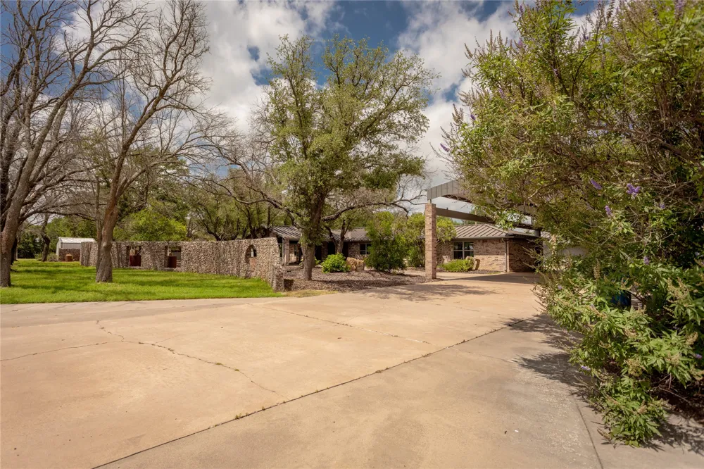 712 Squaw Creek Road Willow Park, TX 76087