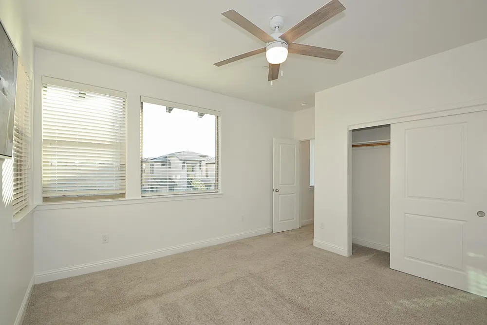 3412 W Venice Visalia, CA 93277