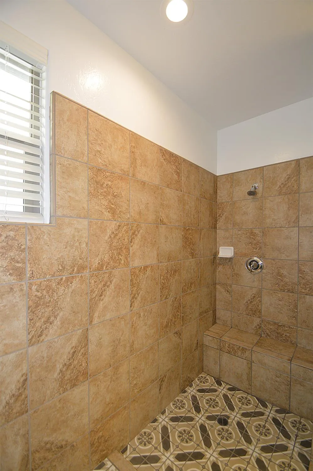 3412 W Venice Visalia, CA 93277