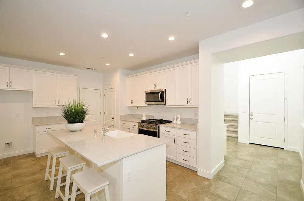 3412 W Venice Visalia, CA 93277