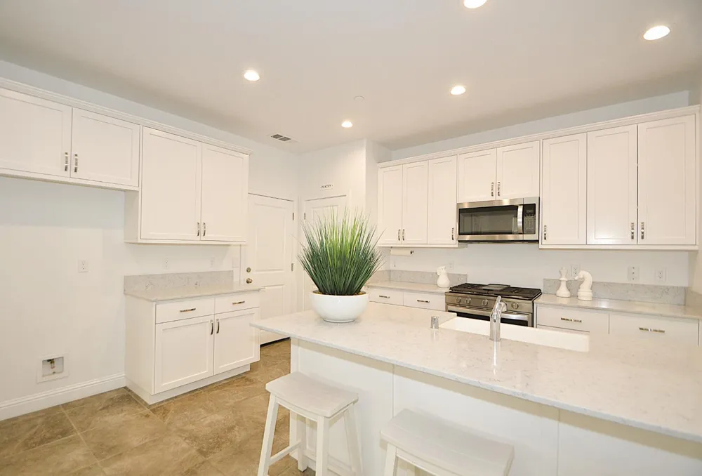 3412 W Venice Visalia, CA 93277